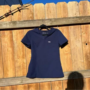 FIGS Catarina One-Pocket V-neck Short Sleeve Scrub‎ Top navy size XXS nursing thumbnail 3