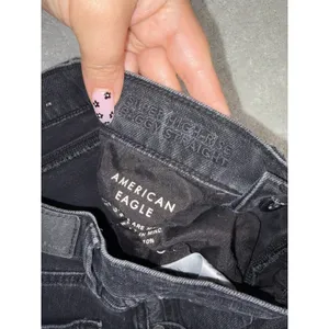 American Eagle Super High Rise Baggy Straight Jeans Womens 2 Long Denim Black thumbnail 5