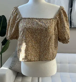 Madewell Crop top in good condition minor signs of wear. thumbnail 1