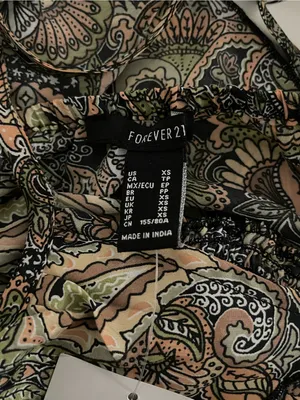 Forever 21 Olive Paisley off shoulder Ruffle Strap Maxi Dress thumbnail 4