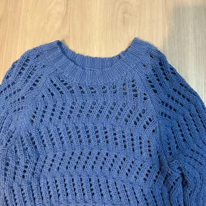 American eagle AE blue crochet Crewneck sweater pullover size medium thumbnail 3