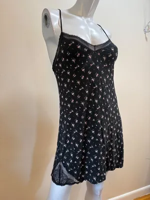 Victoria's Secret Lacey Strappy Mesh Coquette Floral Dainty Dreamy Whimsigoth Slip Dress XS thumbnail 3