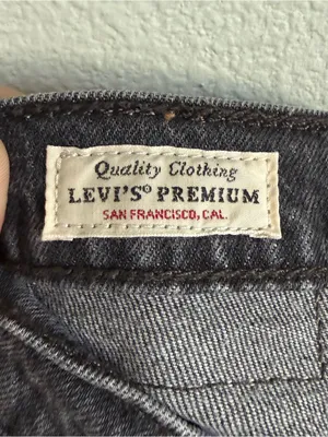 Levi’s 501 Faded Black Jean Shorts. Size 26 thumbnail 4