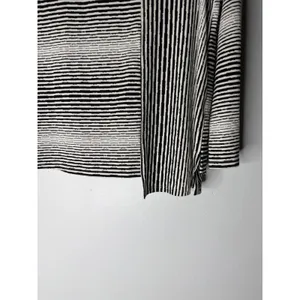 Habitat Clothes To Live In Womens XS Black White Mixed Stripe V-Neck Top 54148 thumbnail 3