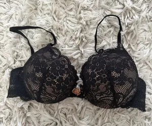 Victoria's Secret bra  thumbnail 1