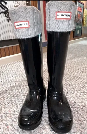 Hunter rain boots thumbnail 1