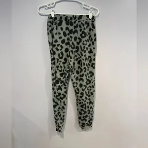 Lush Clothing Boutique fleece‎ cheetah joggers thumbnail 4