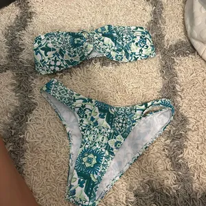 never worn bathing suit Green Size undefined thumbnail 1