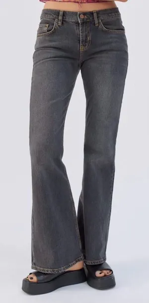 Urban Outfitters BDG Low-Rise Flared Jeans in Washed Black • Sz 27 thumbnail 1