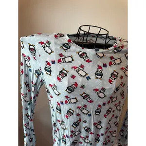 Jollidays Women’s Small Penguin Print Soft Long Sleeve T-Shirt Blue thumbnail 2