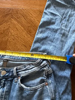American Eagle Mom Jeans thumbnail 4
