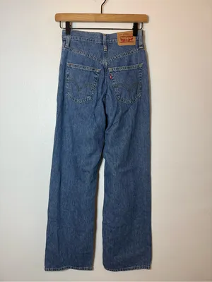 Levi’s High Waisted Straight Jeans thumbnail 4