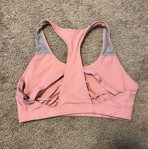 Pink sports bra Size M thumbnail 2
