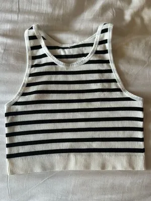 Amazon Crop tight-fitting top thumbnail 1