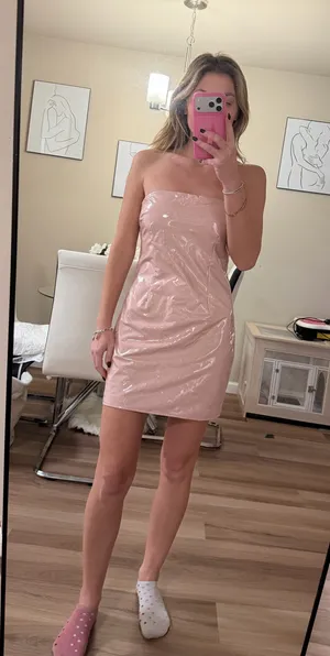 H:ours Pink latex dress thumbnail 1