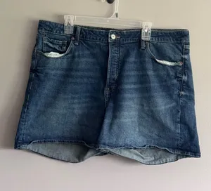 Old Navy OG Straight High Rise Buttonfly Dark Wash Denim Shorts Size-18 thumbnail 1