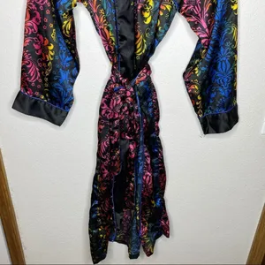 Vintage‎ Up 2 Date Fashion Robe thumbnail 2