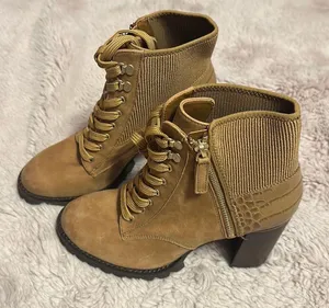 Gibson Latimer Brand new  heeled boots thumbnail 1
