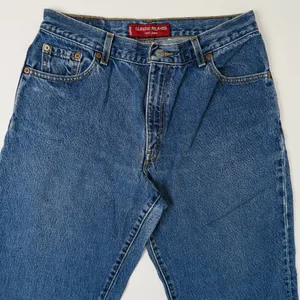 Levi’s 550 Classic Relaxed Fit Jeans thumbnail 3