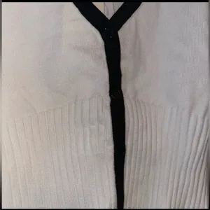 Commense Minimalism Contrast Trim Sweater Skirt Set size XL thumbnail 6