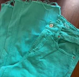Old Navy Sky-Hi Jeans Wide-Leg thumbnail 1