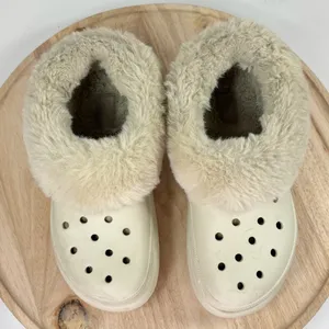 Crocs Furever Crush Faux Fur Lined Platform‎ Clogs Ivory Bone Women Size 8 thumbnail 4