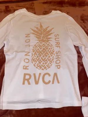 T-shirt thumbnail 2