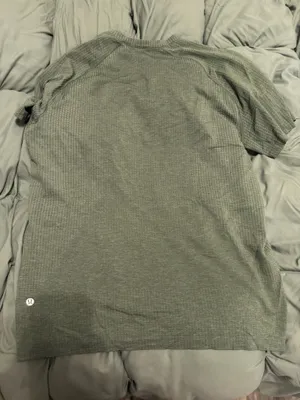 Lululemon Men’s Metal Tech Vent Shirt thumbnail 2