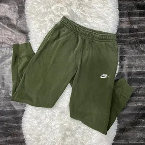 Nike Women'S Olive Green Elastic Waist Jogger Sweat Pants Activewear Gym Comfy thumbnail 1