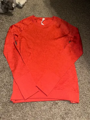 Lululemon Long Sleeve thumbnail 1