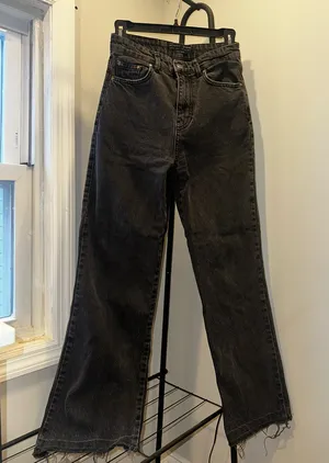 Stradivarius Long Straight-Leg Jeans – Women’s US 2 | Washed Black thumbnail 1