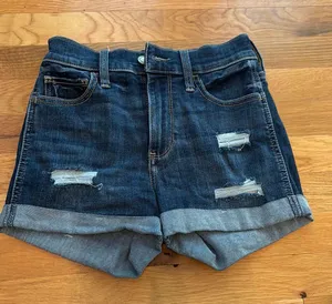 Hollister Jean Shorts thumbnail 1