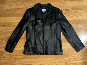 East 5th Black Leather Jacket Coat Women’s Size Medium Full Zip Side Pockets EUC thumbnail 1