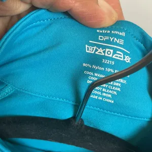 DFYNE Impact Half Zippy Teal Blue Quarter Zip Thumbhole Crop Top XS Activewear thumbnail 3