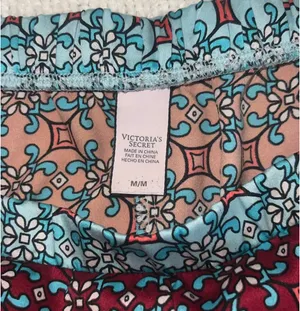 Victoria's Secret Patterned Satin Sleep Shorts thumbnail 4