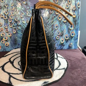 Due Fratelli Black With Tan Accented Leather Shoulder Tote Bag thumbnail 4