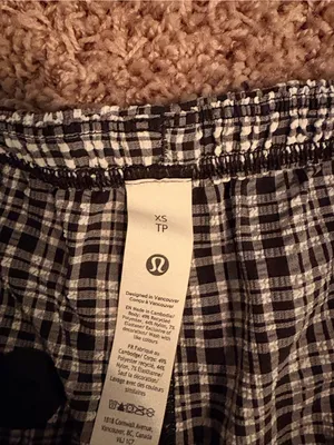 Lululemon Seersucker Check Mid-Rise Pull-On Short 3" thumbnail 4