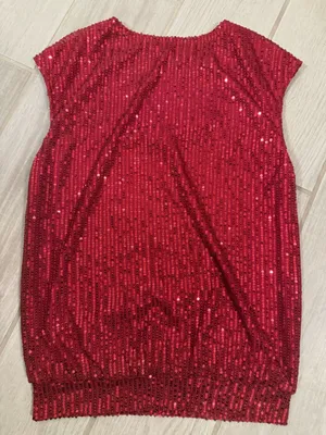 Red Sequin V thumbnail 3