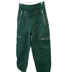 Aritzia Forest Green Cotton Cargo Pants Size M NWT ( sold out) thumbnail 4