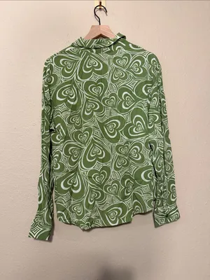 Lisa Says Gah Bailey Lounge Top in Wild Hearts Green Size Medium NWT thumbnail 6