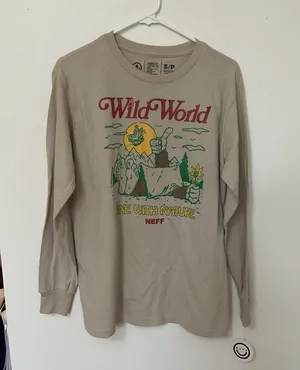 Neff Wild World Tan Beige One with Nature Women’s Long Sleeve Size Small New thumbnail 1