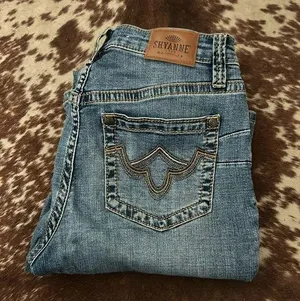 Boot cut shyanne jeans thumbnail 2