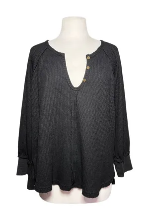 POL Women’sBoho Black Thermal Knit Long Sleeve Split Knick Popover Top thumbnail 1