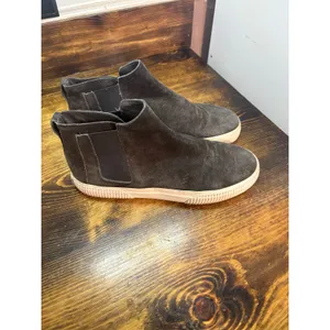 Vince Kelowna Chelsea Boot Pull On Sneaker Gray Suede Shoe 7 thumbnail 2