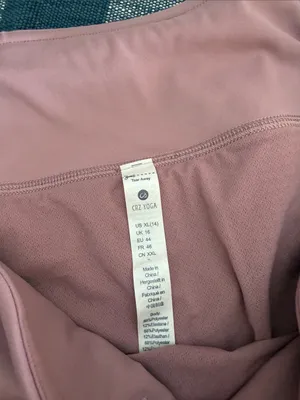 CRZ YOGA Dusty Pink Athletic Shorts thumbnail 2