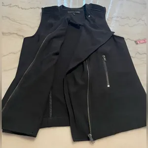 Harve Bernard Black Sleeveless Vest thumbnail 5