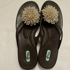 Oka-B Floral Flip Flop Sandals Brown Comfort Thong USA Made Women’s 8.5-9.5 thumbnail 7