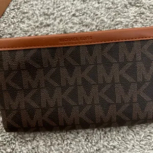 Michael Kors MK Logo Belt Bag thumbnail 2