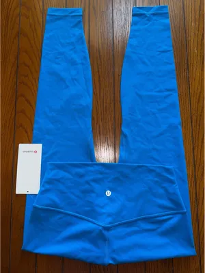 Lululemon Align High Rise 28” Poolside Size 10 NWT thumbnail 1
