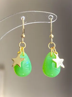 Handmade opaque green Czech glass teardrop & gold stainless star cute dangle earrings 💚🌟 thumbnail 1